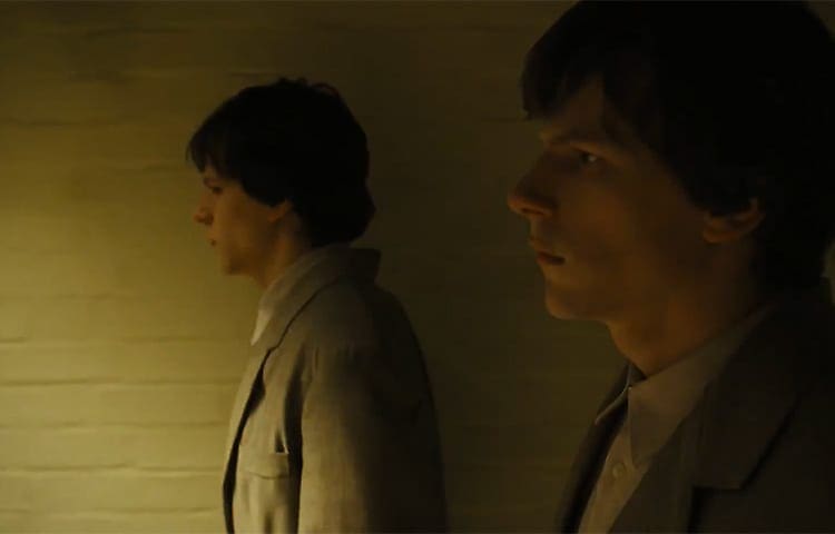Nový trailer Dvojník / The Double s Jessem Eisenbergem