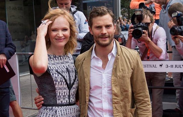 Mezi filmové hvězdy 51. MFF Karlovy Vary patří Willem Dafoe, Charlie Kaufman, Jamie Dornan, Aňa Geislerová a mnozí další