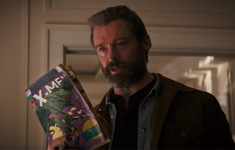 Hugh Jackman si v novém traileru k filmu Logan listuje komiksem X-Men